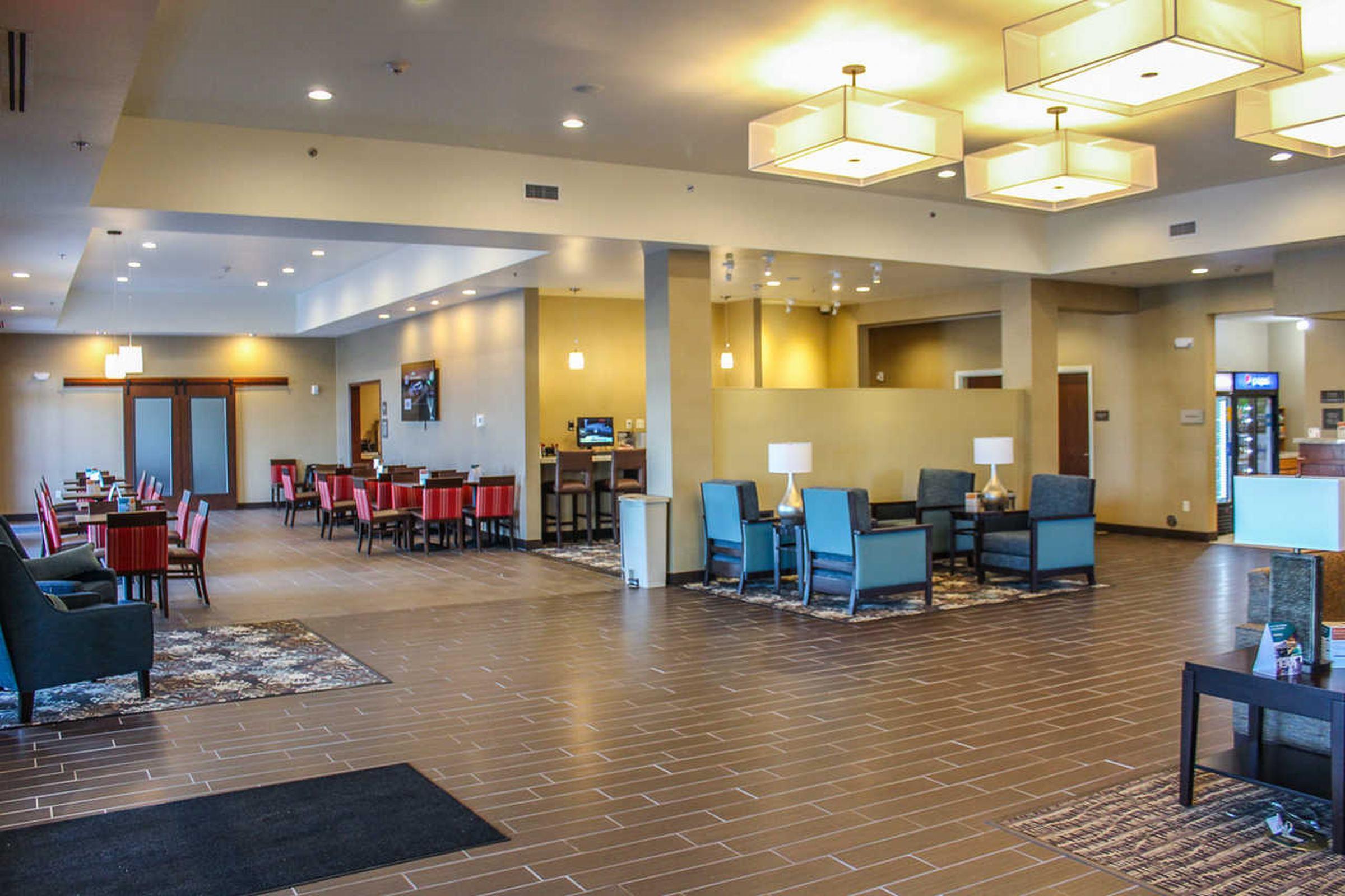 Comfort Suites University Brookings Ngoại thất bức ảnh