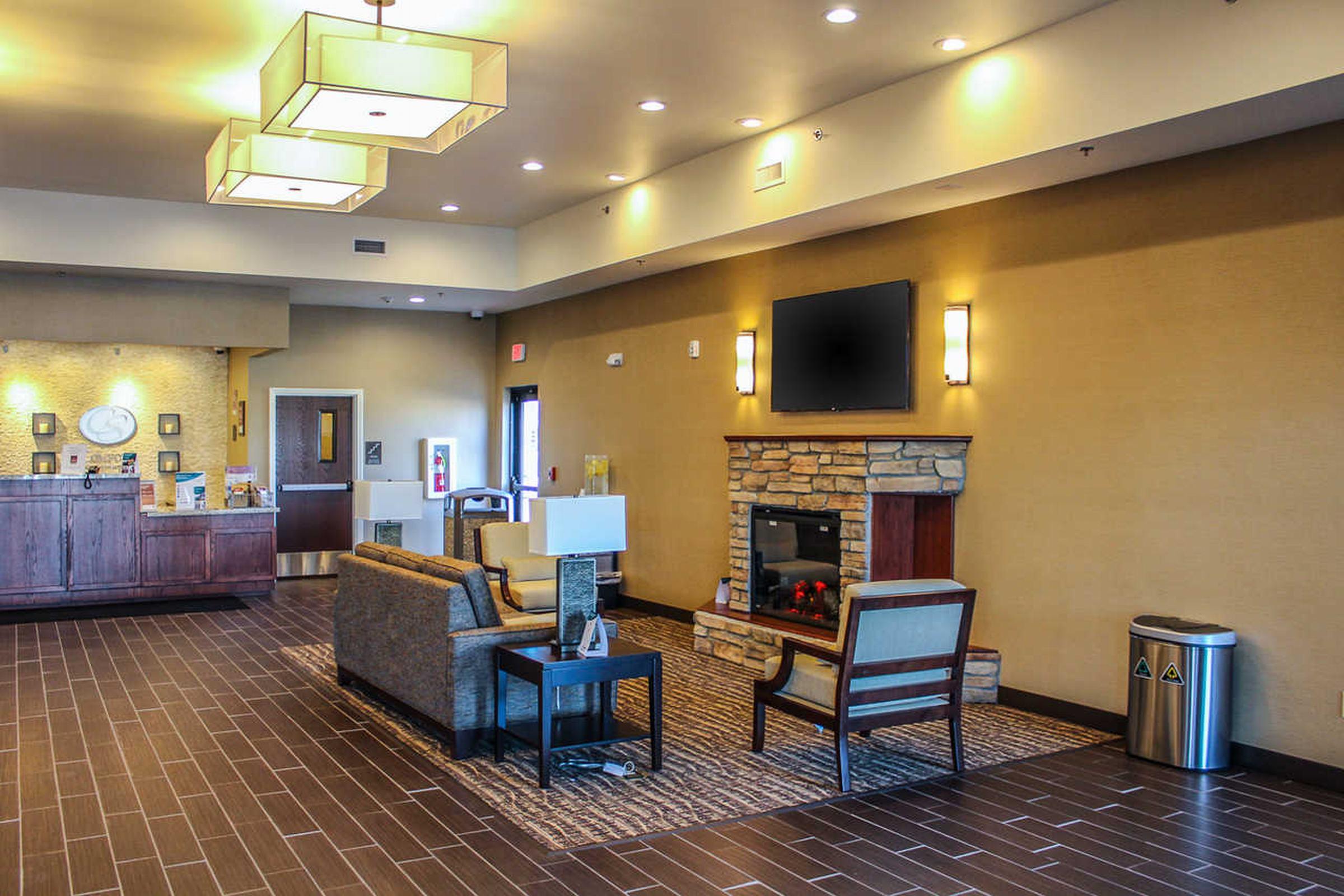 Comfort Suites University Brookings Ngoại thất bức ảnh