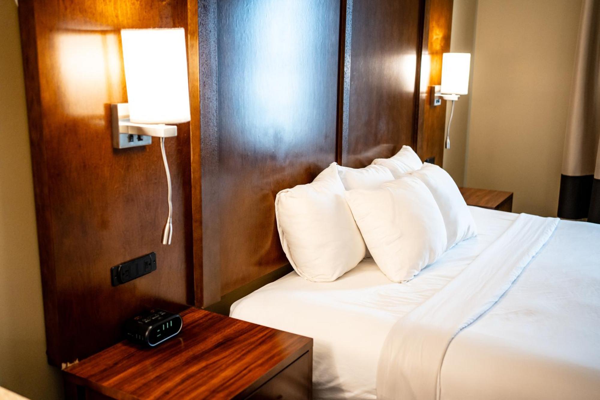 Comfort Suites University Brookings Ngoại thất bức ảnh