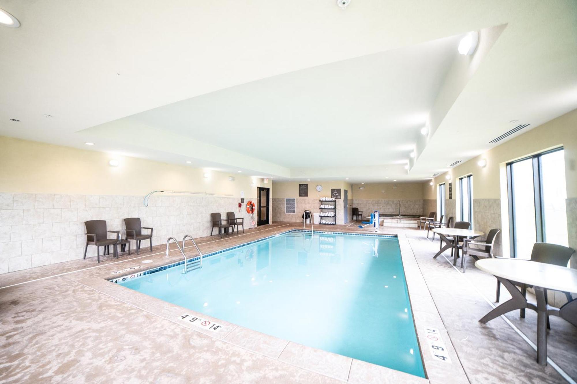 Comfort Suites University Brookings Ngoại thất bức ảnh