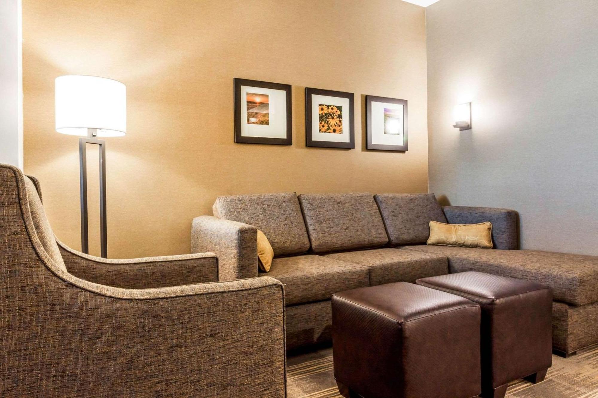 Comfort Suites University Brookings Ngoại thất bức ảnh